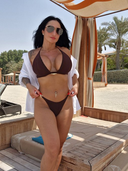 🌴🇦🇪❤️ https://t.co/NCKe6ZeHEA<a href="/tag/monday"class="tags"><span>#monday</span></a>