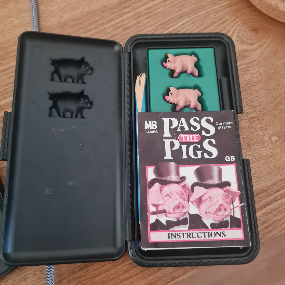 One of the best games in the world
#passthepigs