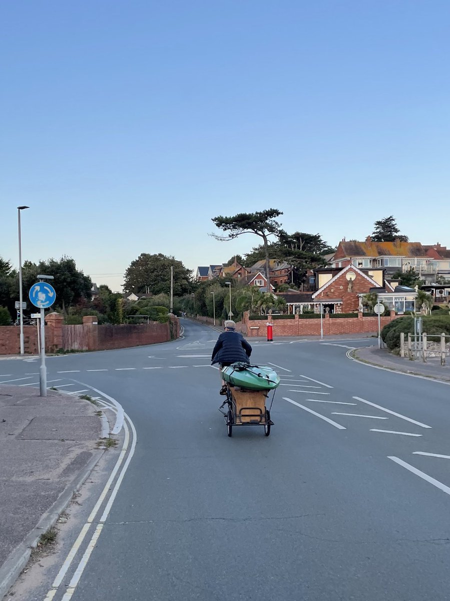 “But I need my 3 tonne lifted pickup truck/ SUV to take my canoe to the beach for a paddle!” This legend then cycled that trailer up Foxholes hill. Legend.