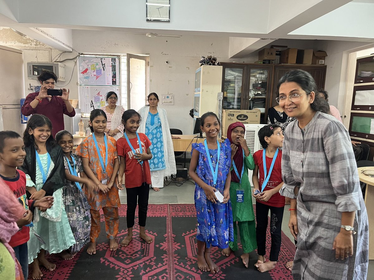 Day 3 @ Nizamuddin 🇮🇳

The kids started to create their own superhero water stories around protecting the Nizamuddin Baoli

Powers included the ability to zap litter from the water and stop flooding! 

We can’t wait to see our  #WaterStorytellers ideas come to life very soon!💧
