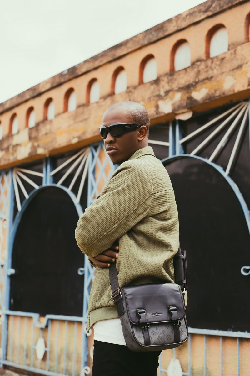 Officialclido's tweet image. NEW CLIDO VERSE SOON #BSIDE #GABBYRECORDS