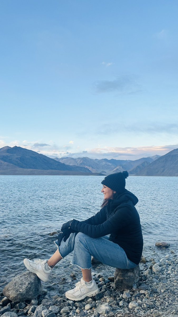 defaultrunner's tweet photo. Imagine being so close to these many shades of blue but never feeling ‘blue’ at all! 🫐 🌊

Pangong Tso has to be one of my most favourite places in Ladakh ever! The serenity that encapsulates this gorgeous lake always makes me feel at  home. Ever so grateful for being able to experience this in life. 💙🧿

#ladakh #ladakhtourism #lehladakh #ladakhdiaries #exploremore #explore #traveler #wanderer #travelgram