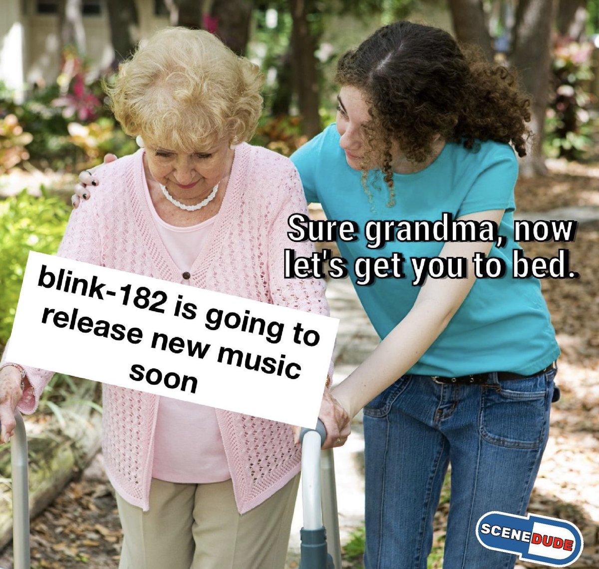 thescenedude's tweet photo. blink-182 fans these days https://t.co/F9x4Z6rU6H