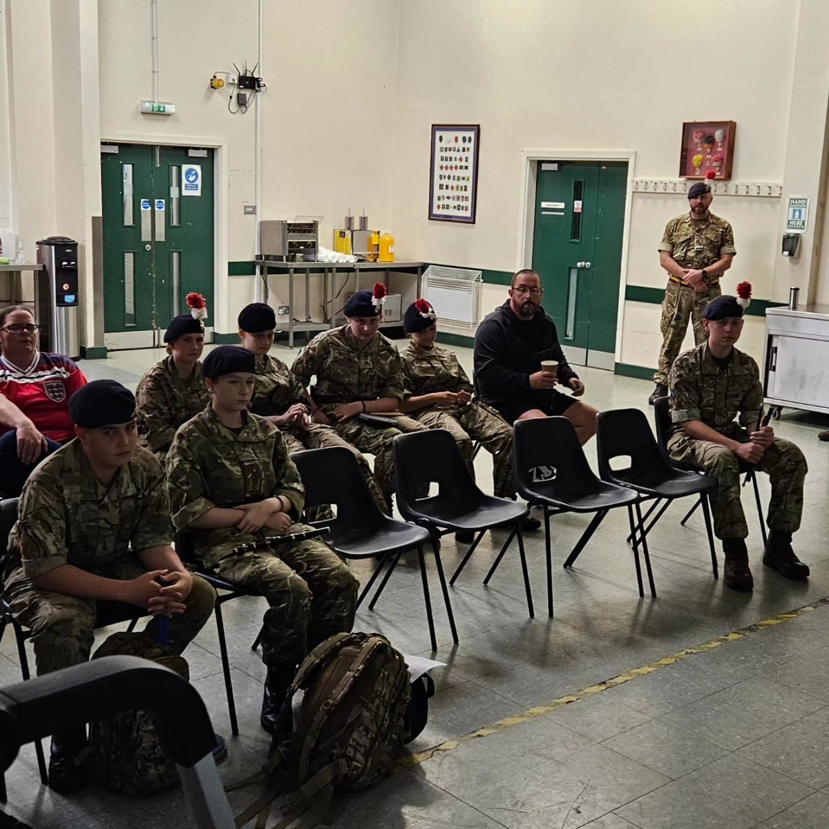 WwmCofD's tweet photo. What a great launch night of our brand new music detachment at Bramcote. The evening saw a welcome brief from our County Music Officer 2Lt Hayward which was followed by the ACF National Drum Major Newbury who spoke about her journey and what impact #armycadetmusic  has had on her https://t.co/CkUZgU8BT6
