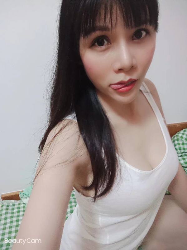 17号妹妹：廊坊大厂回族自治县大安西街附近
叶子500/次，可以扣。可以舌。屁股还可以，那是真的紧。 
妹妹联系方式看置顶推文 #廊坊约炮 #廊坊兼职 #廊坊上门 #廊坊资源 #廊坊线下 #廊坊桑拿 #廊坊学生妹 #廊坊外围