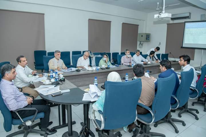 DvmCuvas's tweet photo. 11th Meeting of Livestock Breeding Services Authority Punjab, Lahore held at UVAS.
The Worthy Vice Chancellor of CUVAS also attended this meeting.
@CUVAS_Official @UVAS_Official
#CUVAS #CIC https://t.co/YOwycrYrWw