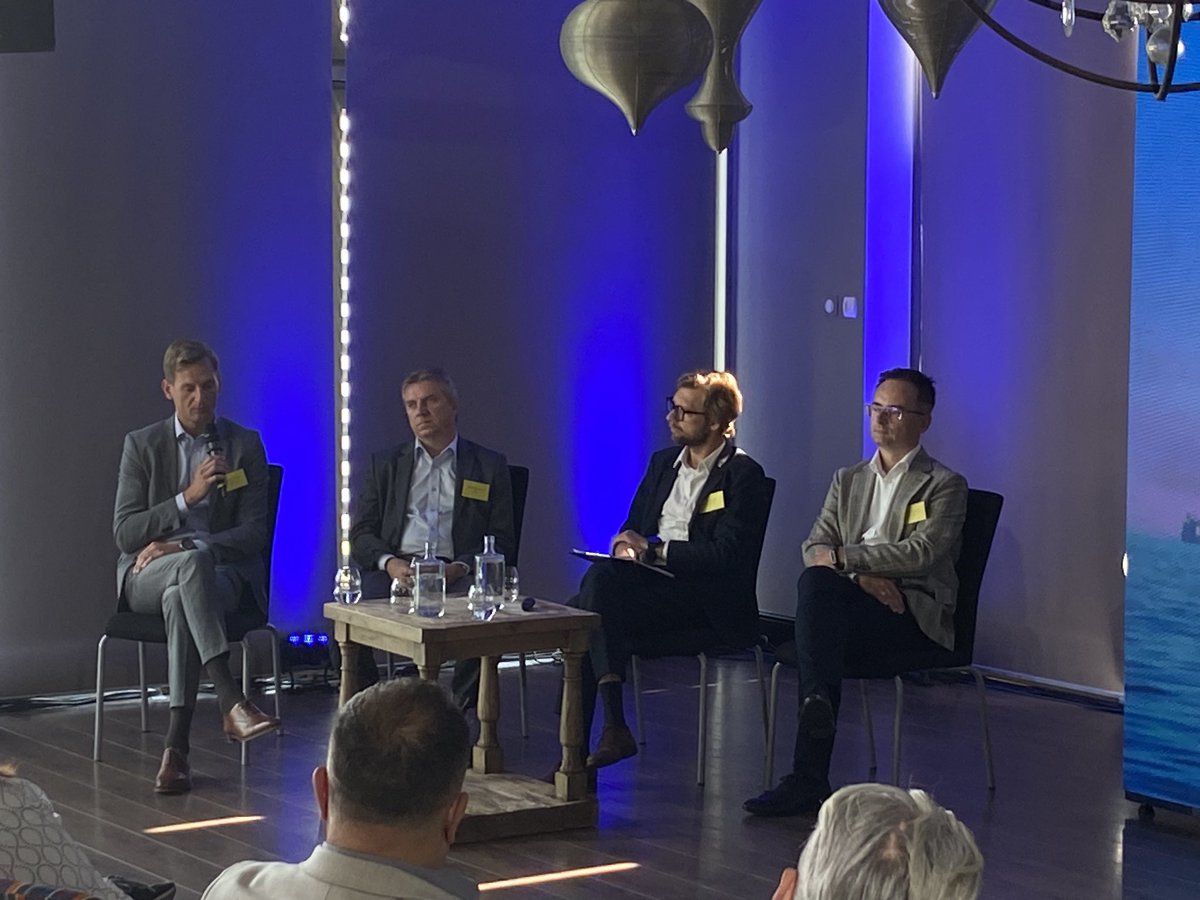 BalticWindEU's tweet image. Witold Wawrzonkoski, CEO of Szkuner, Marek Świerżyński, Engineering Associate Director at #OceanWinds, and Kacper Kostrzewa, Project Director at #BCWind, went into details of Ocean Winds’ cooperation with Wladyslawowo, the location of the O&amp;amp;M port for BC-Wind⚓️