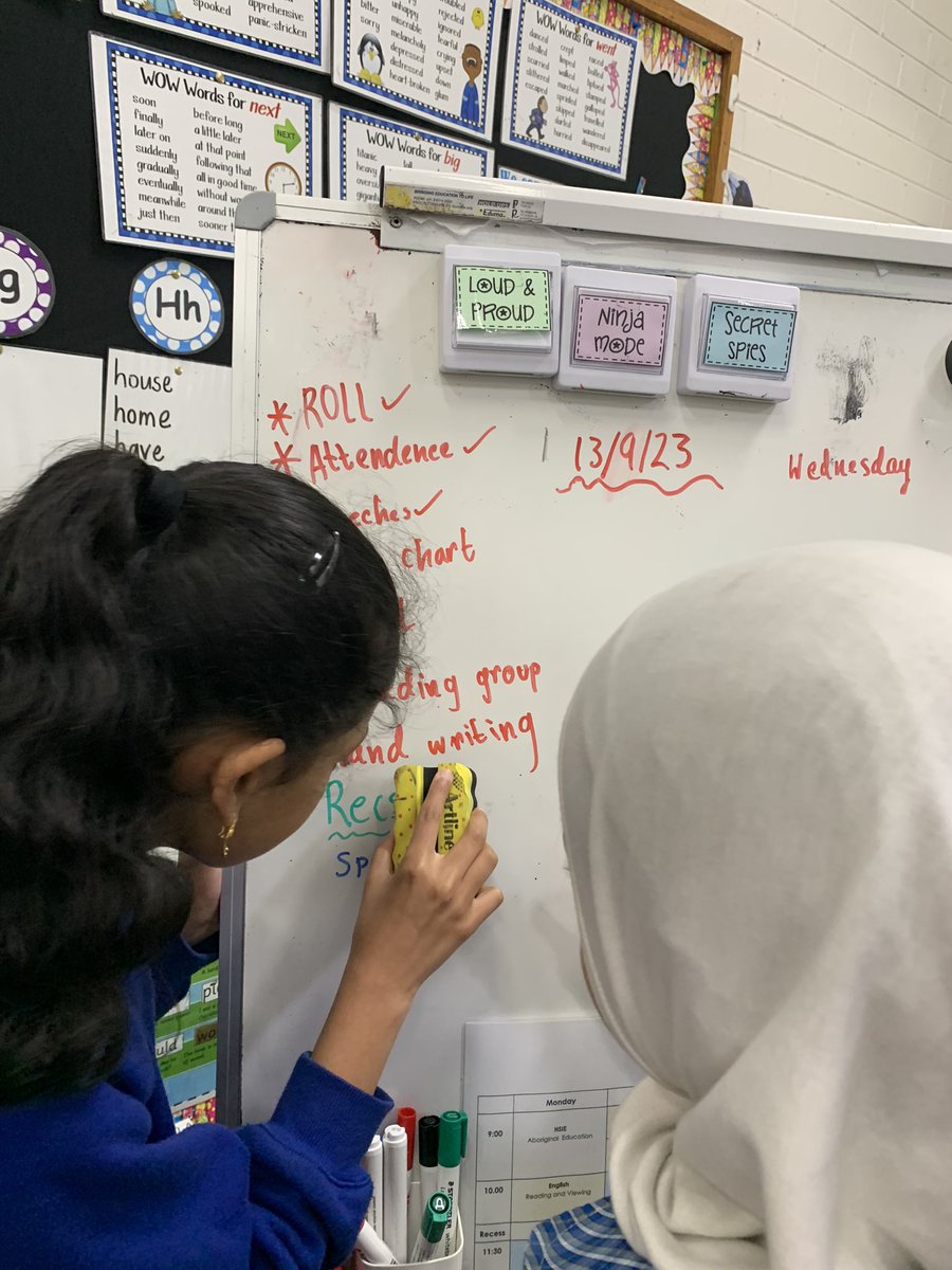 AlkiviadouAria's tweet photo. A great classroom moment! Students in 3 Grevillea @LakembaPS took responsibility for their own learning by deciding what, when and how they will learn today. #selfdirectedlearners https://t.co/eoPkkXjjHG