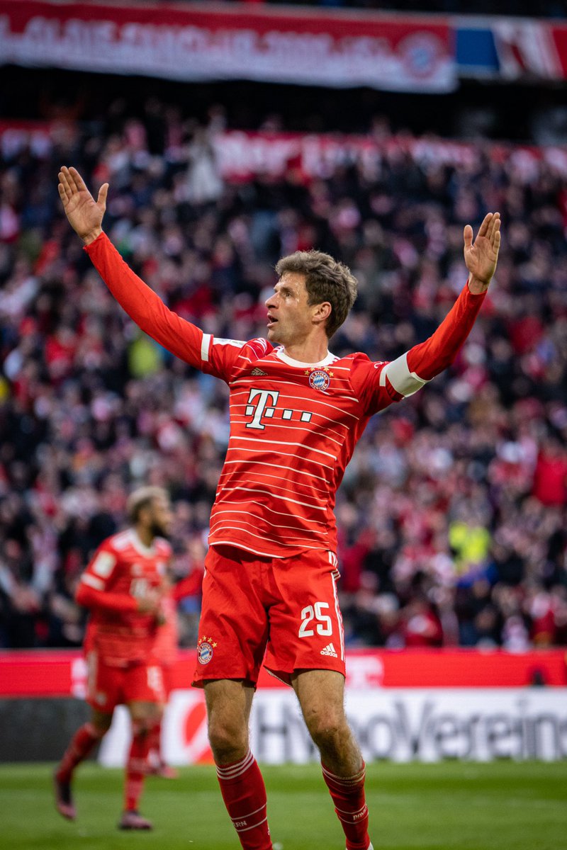 Fesii254's tweet photo. A thread of top ten  football playmakers  right now.
#Threads

10.Thomas muller (Bayern) https://t.co/odKV1Tsug4