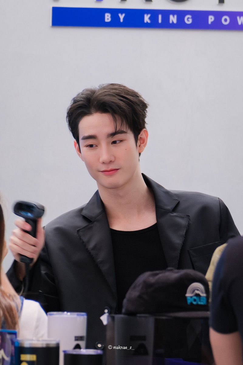 maknae_z_'s tweet photo. แคชเชียร์ หรือ ลูกเจ้าของห้างกันแน่!!
@fforcejs #fforce_
#FirsterxForce #MnZhot https://t.co/XXLq5zElZS