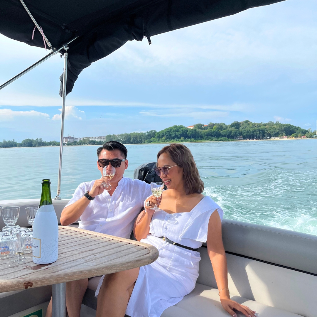 Embracing the finer things in life, this couple revels in the opulence of the Kuala Kuala yacht. With a glass of chilled champagne in hand, they toast to their love story amidst the glistening waves. 🥂⛵
.
.
.
#PlatinumCharters