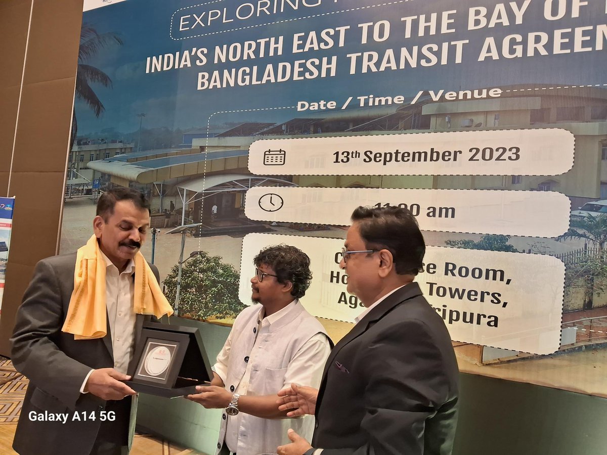 ASSOCHAM4India's tweet photo. A meeting on "Exploring New Trade Routes," India's North East to the Bay of Bengal Via Bangladesh Transit Agreement,  took place today in Agartala, Tripura. The event featured #ASSOCHAM as the Industry partner. This initiative aims to support trade and connectivity in the region. 📊

Notable dignitaries, Shri. Aditya Mishra, IPS, Chairman, Land Port Authority of India, Government of India, and Ms. Smita Pant, IFS, Joint Secretary, Ministry of External Affairs, Government of India graced the event. 🌟

@MEAIndia, @DrSJaishankar, @M_Lekhi, @indiandiplomacy, @LPAI_Official, @prasri_9, @MANNU7812, @bdhc_delhi, @ihcdhaka

#TradeRoutes #BayofBengal #Trade #Transit #Tripura #Agartala #Logistics #LandPortAuthorityofIndia