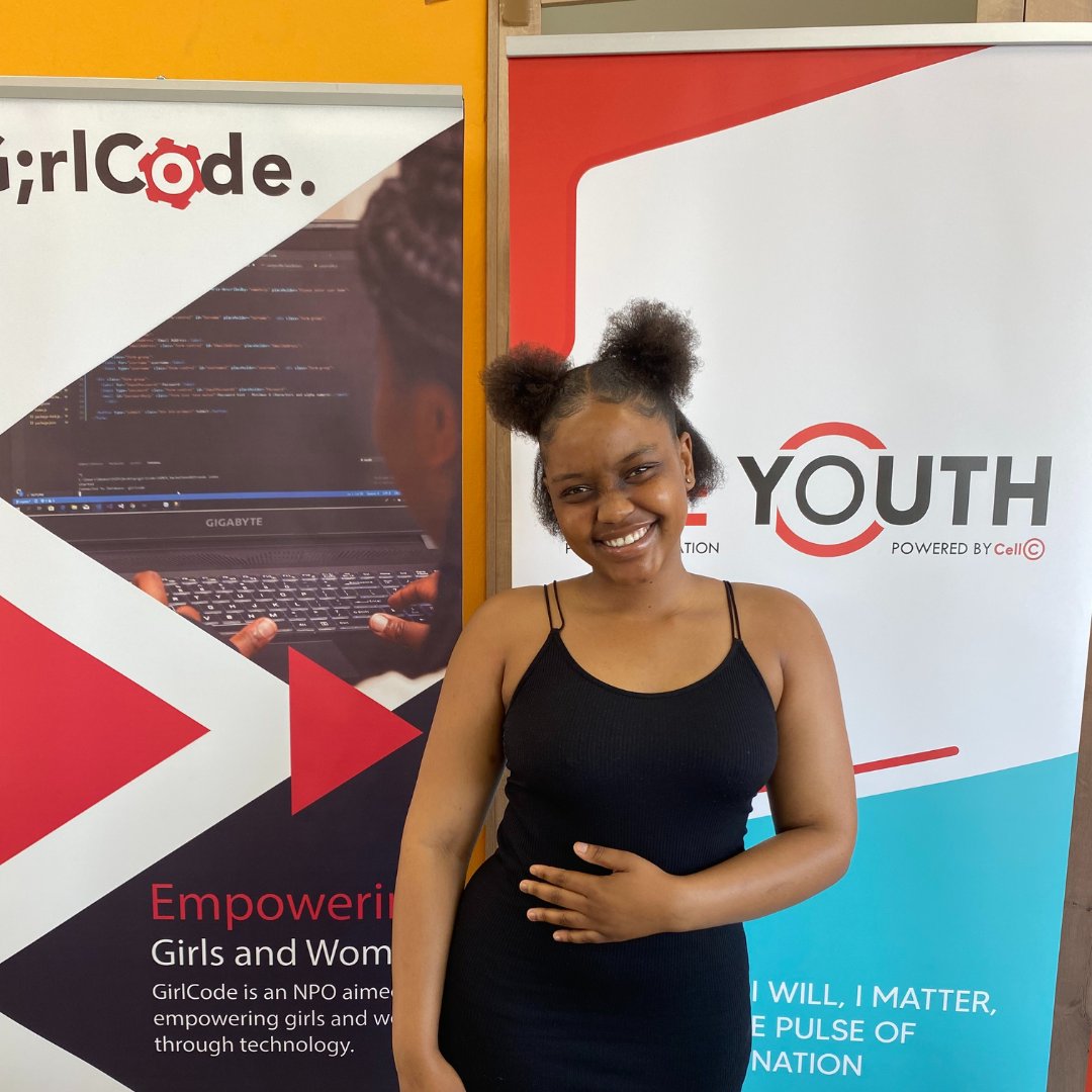 GirlCode_za's tweet image. Meet Khanyisile Mthethwa, a shining example of ambition and innovation! 🎓 After completing Digipreneur, she's ready to conquer the digital world! Join us to Celebrate her success. #Girlcoder #Empower #ChangingLives #DigipreneurGrad