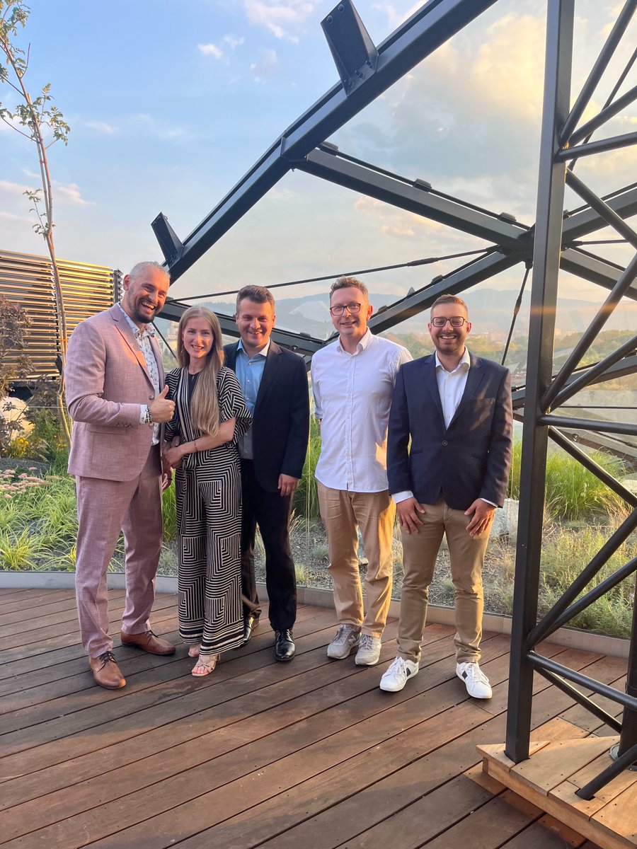 PoslinskiNet's tweet photo. The biggest IT event in #BielskoBiała just kicked off on @CavatinaHall rooftop!
City Mayor @J_Klimaszewski launched #BBDays4IT.
Thanks to all the organizers & partners ➡️ https://t.co/TeQZxwNDi8
Join the magic with scenic mountain views till Sept 17! https://t.co/5VXXgFPrA0