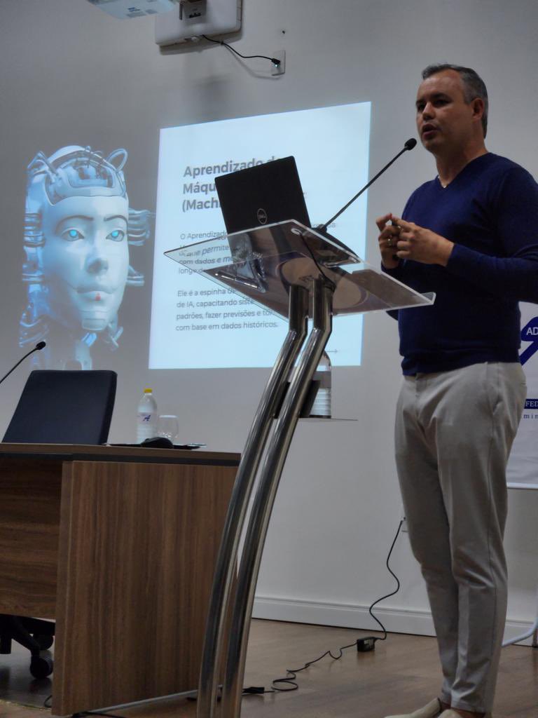 🌟 Orgulho e Honra! 🌟

tive a honra de proferir a Palestra de Abertura do Programa PET Administração da Universidade Federal de Campina Grande (<a href="/UFCG_Oficial/">UFCG</a>), com o tema "A Eminência da Inteligência Artificial nos Negócios". Foi uma experiência incrível estar diante de jovens