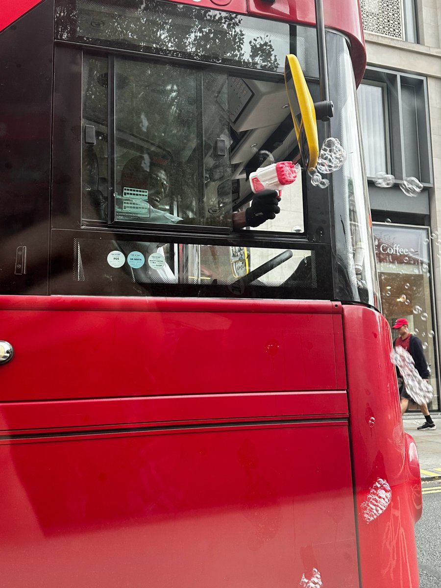 bytebeating's tweet image. I met an adult with a childlike heart🤣