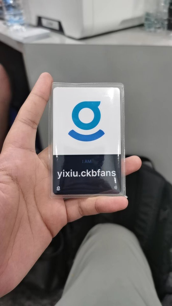 yixiu_yx's tweet photo. Hey, I'm yixiu, from ckbfans community, this is my DID card. #DIDChallenge #DID2049 @dotbitHQ https://t.co/4G9zIEJba2