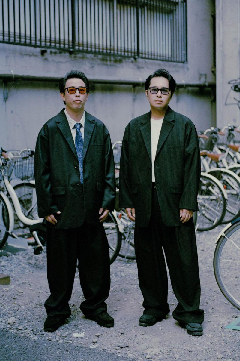 fashionsnap's tweet photo. 「さらば青春の光」がジャケット姿で雀荘に、サワークリームが新作コレクション発売。 https://t.co/RXRpn8O7Ht
@saraba_morita https://t.co/txhFwFTk0x