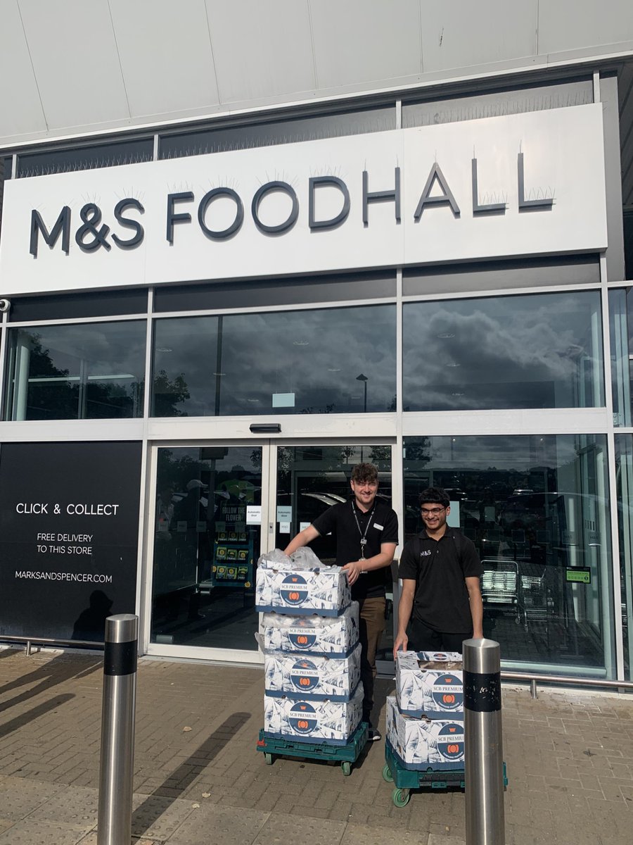 It's all things BANANA-RAMA here at Summerhill Academy today...
Marks and Spencer, Eastgate generously donated a 'whole bunch' of bananas to our Summerhill Citizens this morning. 🍌🍌🍌🍌🍌
Thank you! <a href="/Cabotfederation/">Cabot Federation</a> <a href="/marksandspencer/">M&S</a>