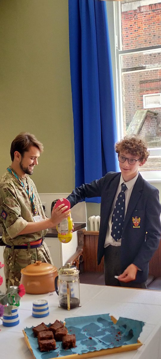LeysSchoolHouse's tweet photo. #CakeWednesday was paired with the raffle, drawn by Mr Beeching. Finn, Archie and Anakin were the lucky winners. A padlock, stress ball and miniature chess set was won. Brownie were more popular than Carrot cake, but both were lush! Donations of cracker gifts most welcome! https://t.co/lTPotULvLR