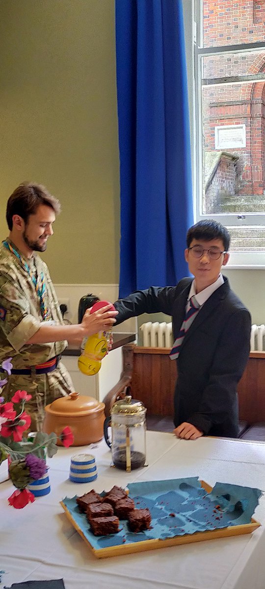 LeysSchoolHouse's tweet photo. #CakeWednesday was paired with the raffle, drawn by Mr Beeching. Finn, Archie and Anakin were the lucky winners. A padlock, stress ball and miniature chess set was won. Brownie were more popular than Carrot cake, but both were lush! Donations of cracker gifts most welcome! https://t.co/lTPotULvLR