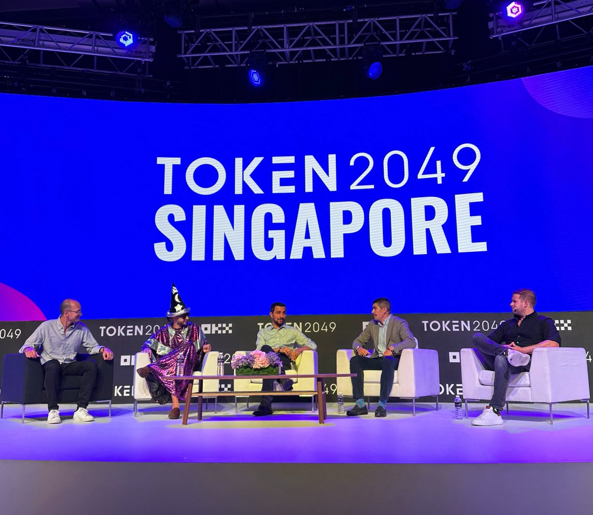 CryptoniteUae's tweet photo. @udiWertheimer We are in absolutely Mind struck  watching you- @TaprootWizards .

@okx Stage at @token2049
@nic_carter @ercwl @danheld #Token2049 #Token2049Celebration #Okx  #NFTs #taprootwizards #cryptoniteuae https://t.co/rVHSXOrc3T