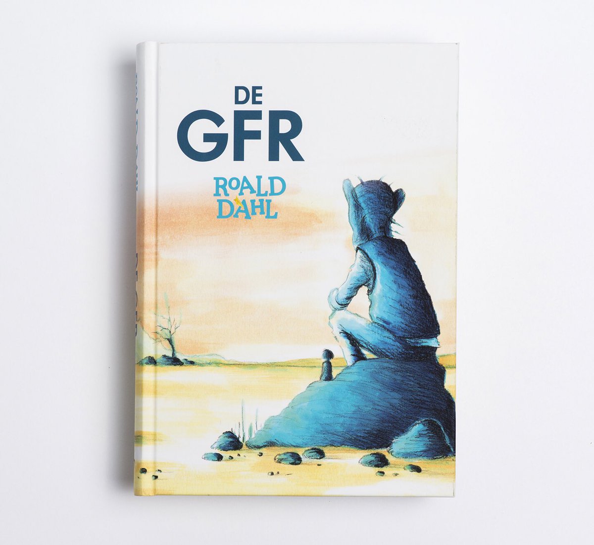 vrouwHILLE's tweet photo. @bibliofilie @Poldermanie De GFR ! #RoaldDahl 
https://t.co/692I4WE7QH https://t.co/TlZkgj8XhB