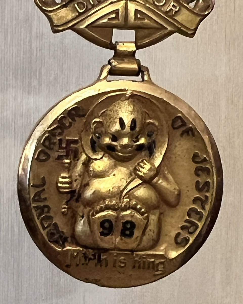 Regarding today’s Mexican UFO report, let’s remember the symbol of the Masonic order of Jesters.