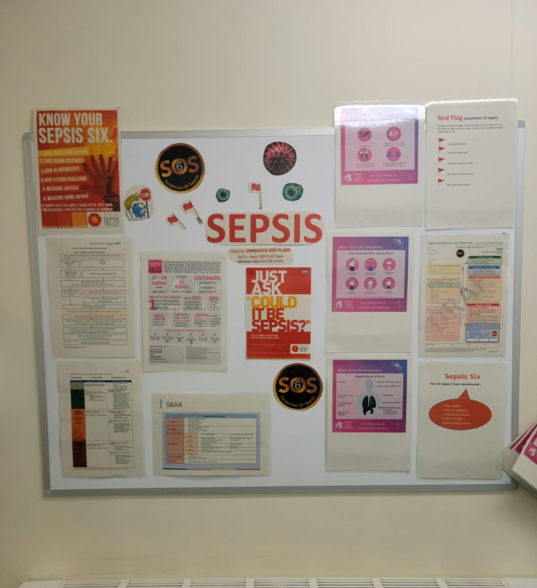 Updated 'Sepsis' board on clarendon ward @LPTnhs for World Sepsis Day 👨‍⚕️🏥👩‍⚕️🌎🧫🦠#worldsepsisday #redflagsepsis #SepsisAwareness