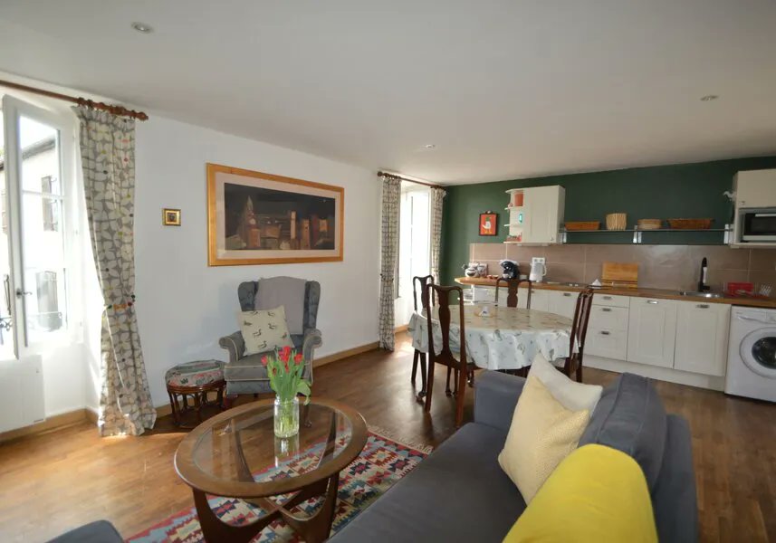 GiteWorld's tweet photo. Welcome to Joli Canard, a stylishly decorated holiday rental that you will instantly feel at home in. https://t.co/bmLUde4QlF 
.
#giteworld #gite #gites #gitesinfrance #frenchgites #france #frenchproperty #holidayrentals #propertyabroad #visitfrance #voilavillas_dordogne https://t.co/i9xRCtLnK4