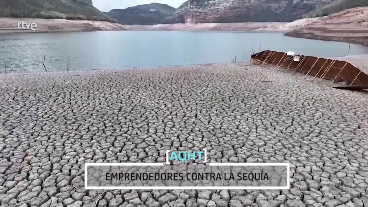 AQHT_TVE's tweet photo. 💦Generar agua potable del aire
🚁Drones que ahorran en riego
🦠Microalgas que regeneran terrenos agrícolas

3 ideas innovadoras españolas seleccionadas por el Instituto Europeo de Innovación y Tecnología

📌Emprendedores contra la sequía
https://t.co/oNzqeUVe5C https://t.co/nEwkqxRqm6