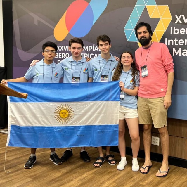 Entre el 6 y el 11 de septiembre se llevó a cabo en Río de Janeiro la 38° Olimpíada Iberoamericana de Matemática, en la cual participaron 22 países.

Nuestra selección 🇦🇷 nos trajo una MEDALLA DE PLATA 🥈 y tres MEDALLAS DE BRONCE 🥉.

¡Felicitaciones a este equipazo!
