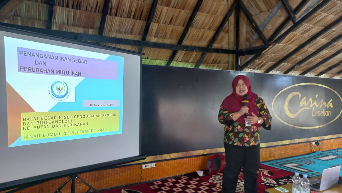 SFVSeiDua's tweet photo. Rabu (13/09/2023)
Kegiatan Sosialisasi Penanganan Ikan, GMPl dan Sertifikasi halal oleh @produkbiotekKP di SFV Sungai Dua

@kkpgoid
@bppsdm_kp
@in_radiarta
@puslatluhkp
@bppsdm_bp3bwi
@KabTanahBumbu
#kkpthrive 
#SDMKP
#SDMUnggul
#EkonomiBiru
#PelatihanKP
#SFV_SungaiDua_TanahBumbu https://t.co/BLM2mrIbUj