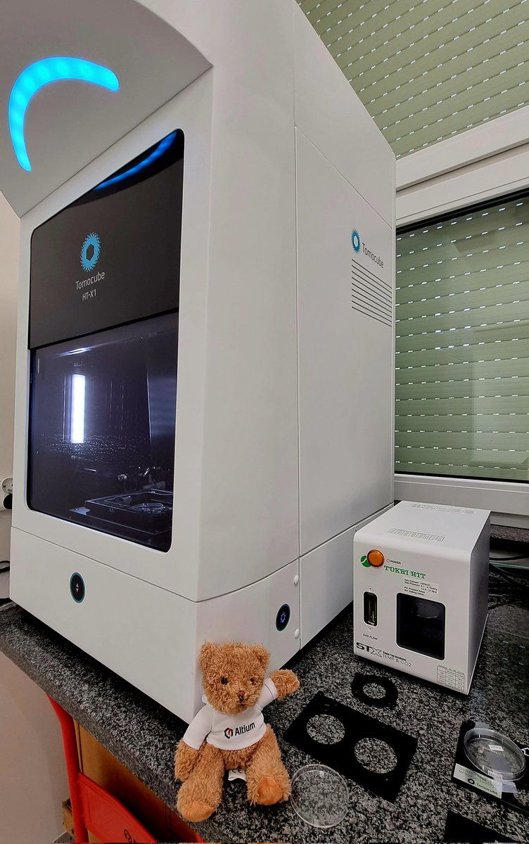 GheteDaniel's tweet photo. We are all ready to start the workshop in IITD PAN Wroclaw, Poland. Excited to meet researchers from Poland for the next 3 days. 
Thank you, Monika Chaszczewska and Altium Polan for organising this workshop!

#workshop #Holotomography #labelfree #livecellimaging #Microscopy https://t.co/NHSxbQOfcH