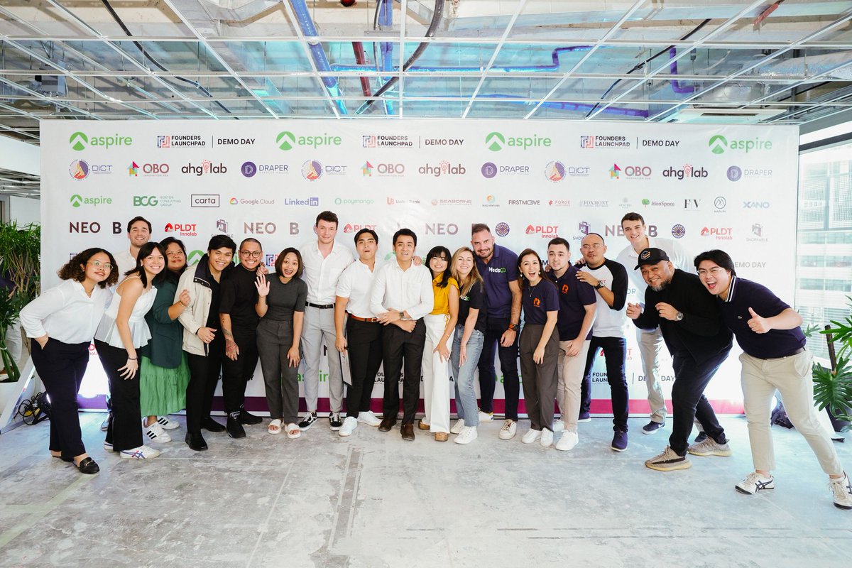 india2047vc's tweet photo. 🇵🇭 #Philippines: 🙌🏼 Founders Launchpad may have concluded, but the journey is just the beginning for the entrepreneurs 🚀
It takes a village to #driveprogress in an ecosystem💥🧨 Thanks to everyone who made the #dreamwork with us!
@dshmanila #onemillionetnrepreneursby2030 https://t.co/dnnCw9AMWx