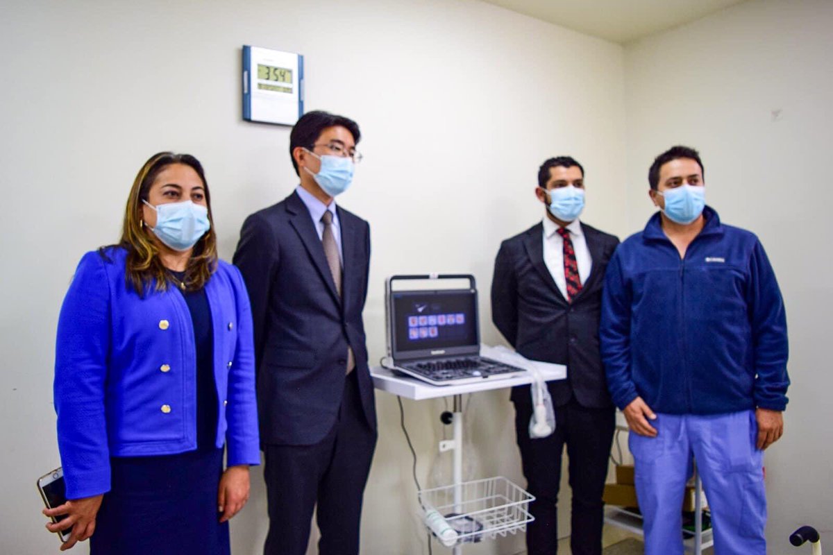 CaroSanchezM28's tweet photo. En compañía de la Embajada del Japón en Colombia, se realizó entrega de equipos Biomedicos para el fortalecimiento de los servicios de salud en la ESE Hospital San Vicente de Pául de Paipa, en beneficio de la salud de nuestros Usuarios.

Somos un hospital más cercano a sumercé. https://t.co/5AXozvKuuy