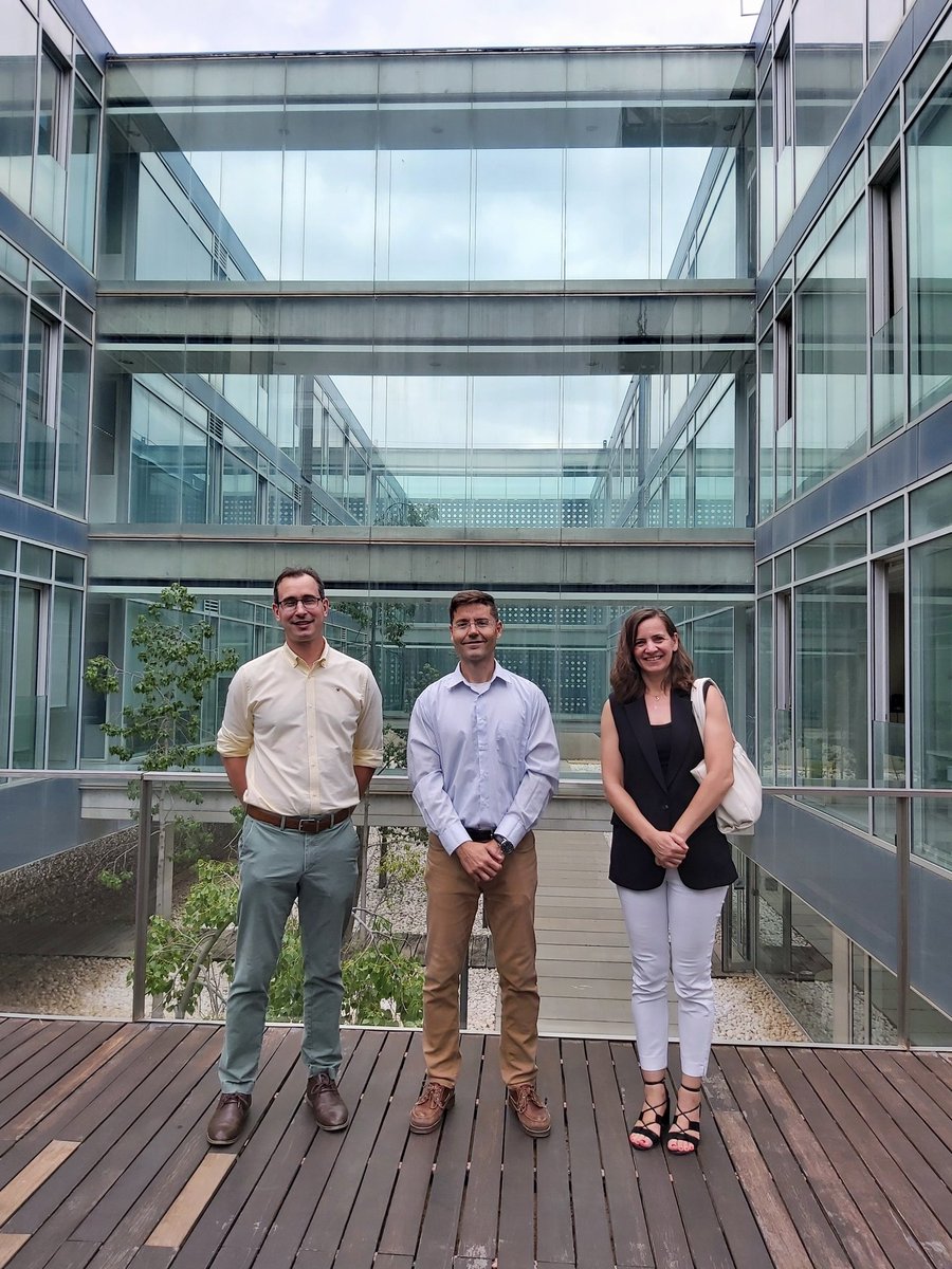 UpvInnovacion's tweet photo. #InvestinUPV |  Seguimos atrayendo multinacionales para invertir en Valencia, en I+D+I y talento made in @UPV.

Pinnacle Fund Services nos visita con @investinvlc para colaborar con las escuelas de la Universitat y proyectos de transferencia de tecnologías UPV al sector fintech. https://t.co/ux8P9Z2HPz