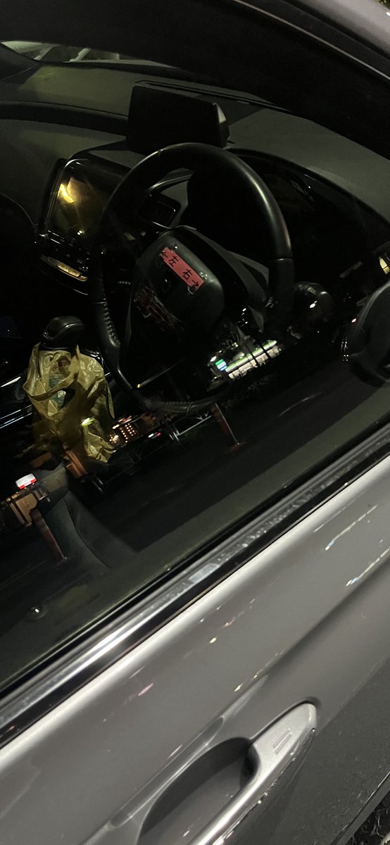 Se_Ha_'s tweet photo. こんなん貼るなら運転しないでくれ、、、 https://t.co/23rstYlDU3