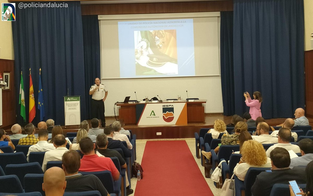 Policía Nacional Adscrita a Andalucía tweet media