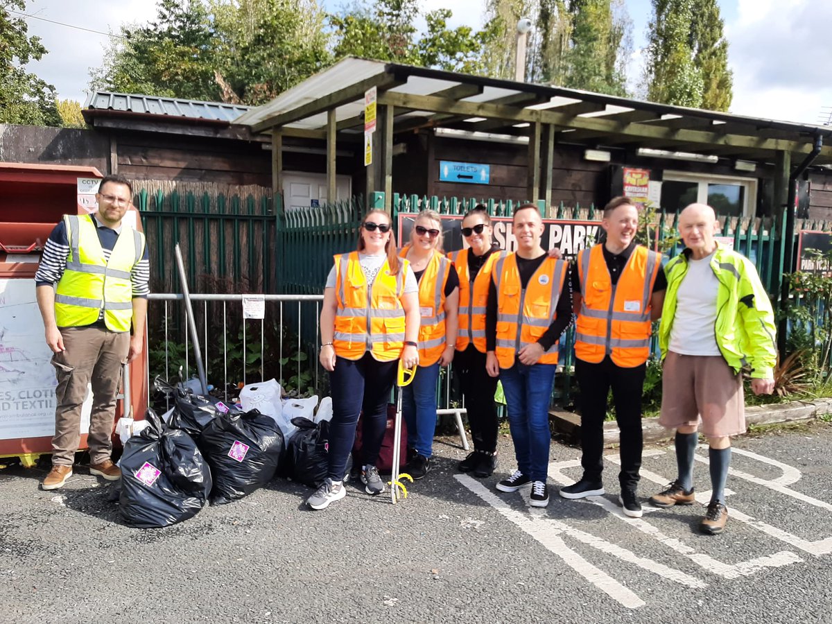 CavershamTidy's tweet image. Glad @Tesco South Distribution People Partners reached out to us for their volunteering day. We organised a week-day pick at Hills Meadows. 
Amazing to see companies giving back to community and environment.
#RG4 #keepcavershamtidy #trashtag
Sign up to forms.gle/WbizVitdP4EQEL…