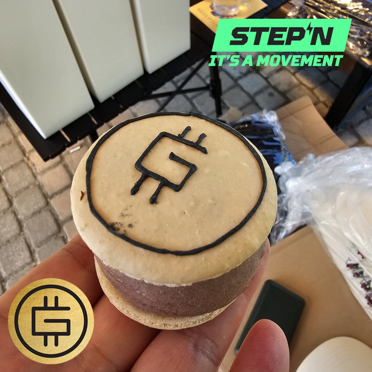 PlayGOMc's tweet photo. How about this GMT macaron?? ☺️
Special order by @STEPN_KR 👍
#STEPN #스테픈 #gmt #m2e @Stepnofficial @fslweb3 #STEPNkr #뛰벌쓰 #macaron #마카롱 #dessert #디저트 https://t.co/LqzyCnFyLa