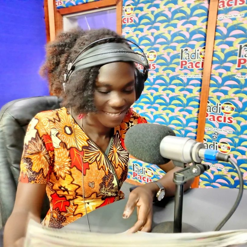 RadioPacisGulu's tweet photo. DAILY PRESS REVIEW |2-3PM 

Knowledge is wealth and therefore, #Felista &amp; #Shasha are here to help you be rich. Tune in now!
#radiopacisat19 
#PeaceOfChristForAll 
@FellyFelly12
@DailyMonitor @newvisionwire 
@ugcatholics https://t.co/37CqiChANi