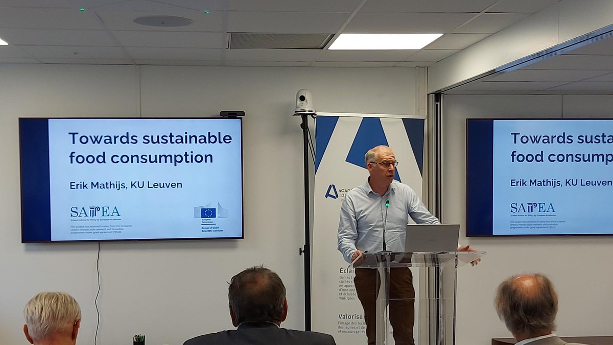 EUScienceAdvice's tweet photo. Our @erikmathijs was a special guest today on an @AcadTechnolog session, talking about our sustainable food consumption report☘️🔥 https://t.co/DTxjMh1qTn