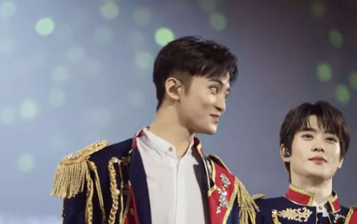 LOOKSMKL's tweet image. 