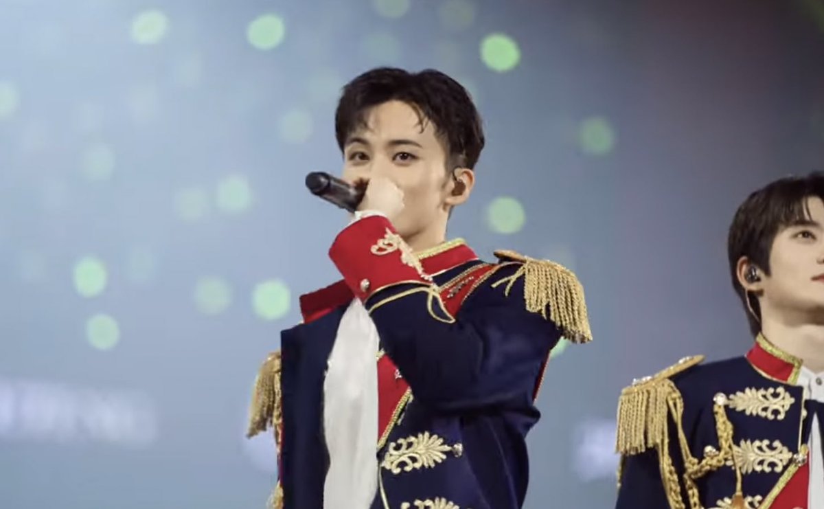 LOOKSMKL's tweet image. 