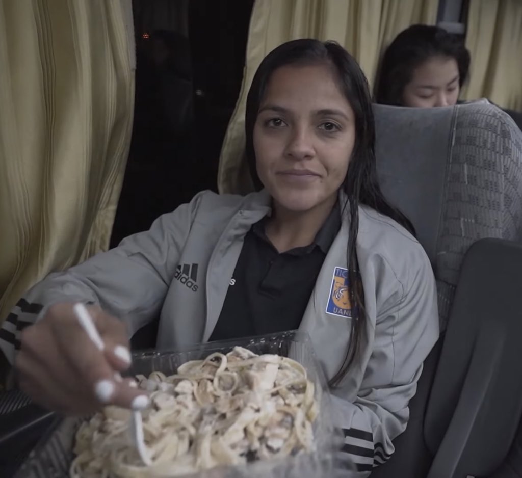 FattyMtz10's tweet image. Ya nada más falta que venga Ferral a decir que odia a las Chivas para que los Chillahermanos dejen de pedirla torneo tras torneo también 🙂