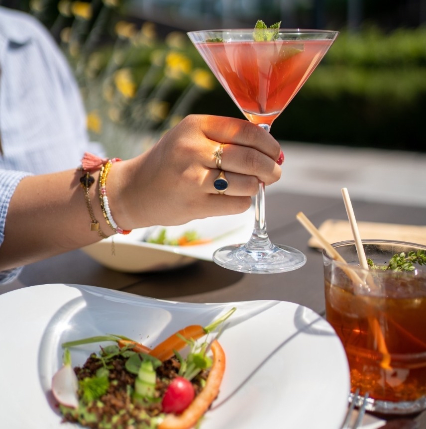 Herboren voelden we ons door de subtropische nazomerse taferelen van afgelopen week.
Hoe je die lijn doortrekt, ook als de zon even iets minder schijnt? Dat lees je in de YA weekendtips, die nu voor je online staan. buff.ly/3ZjDV2U