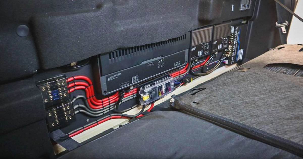 StereoInstalls's tweet photo. Transform your vision into a tech masterpiece with Stereo Installs (440) 525-2001. We're all about precision and aesthetics. Every connection pristine, every cable concealed. Elevate your space today! 📷📷 #stereoinstalls #mentorohio #kimberkable #stingerwire #wiring https://t.co/8kDmPtJJ0i