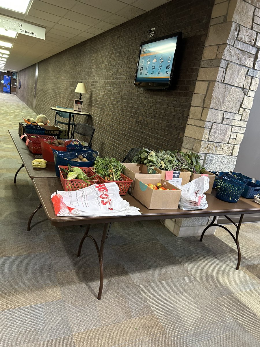 We had a free farmers market on campus today and our students loved it.  So did all the employee gardeners who brought in their extras to share.