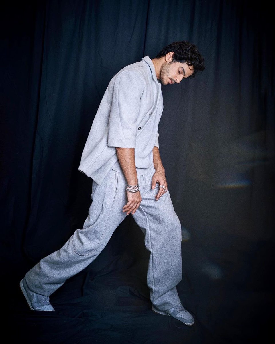IshaanFC's tweet photo. ‘Thank you @lokmat for the title of the most stylish youth icon 🗡️
Outfit : @zegnaofficial
Jewellery : #dripproject
Styled by: #EshaAmin
📸 #mandarstudio’ via Instagram #IshaanKhatter https://t.co/uB5JYWlqKM